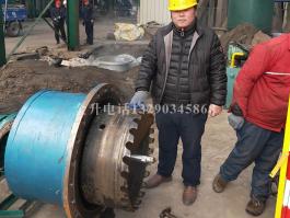 河北龍星化工！供熱管道帶壓開孔順利完成！